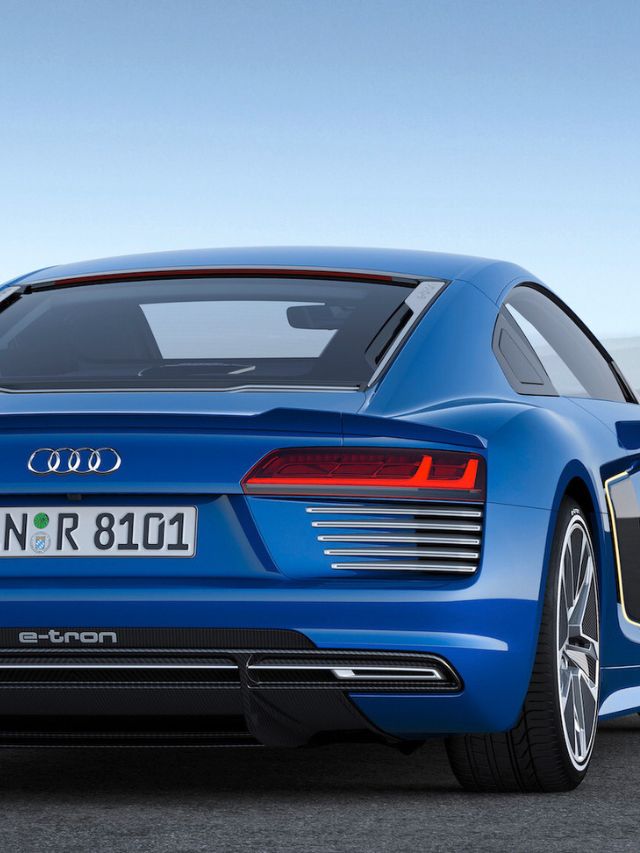 Audi R8 e-tron, de trás na cor azul.