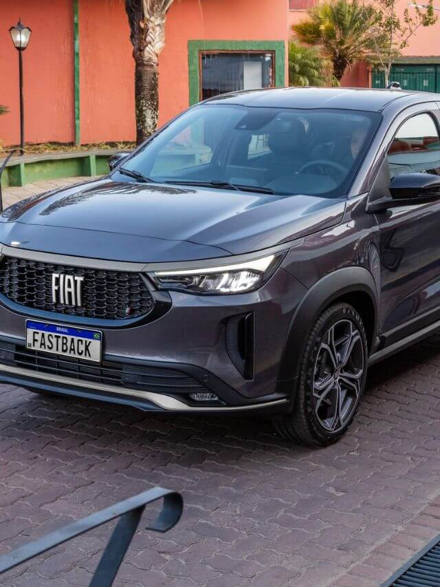 Fastback Impetus parado.