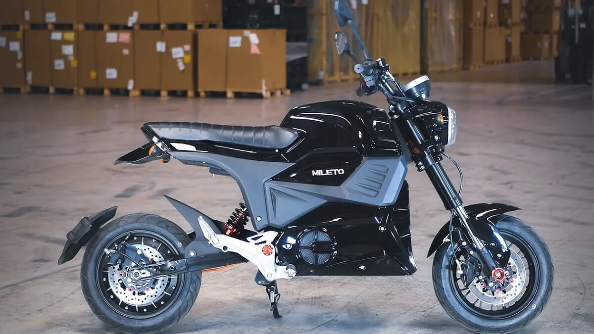 Foto de uma Minato preta da Mileto