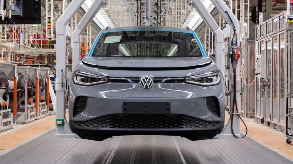 carro da Volkswagen feito com produtos de estoque