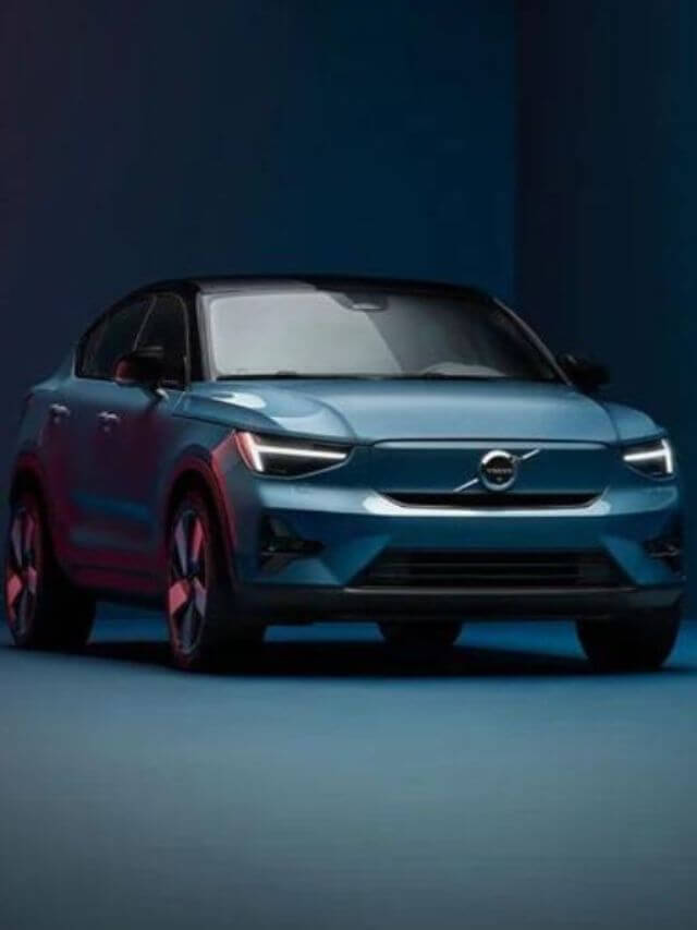 Volvo C40 2023 azul.