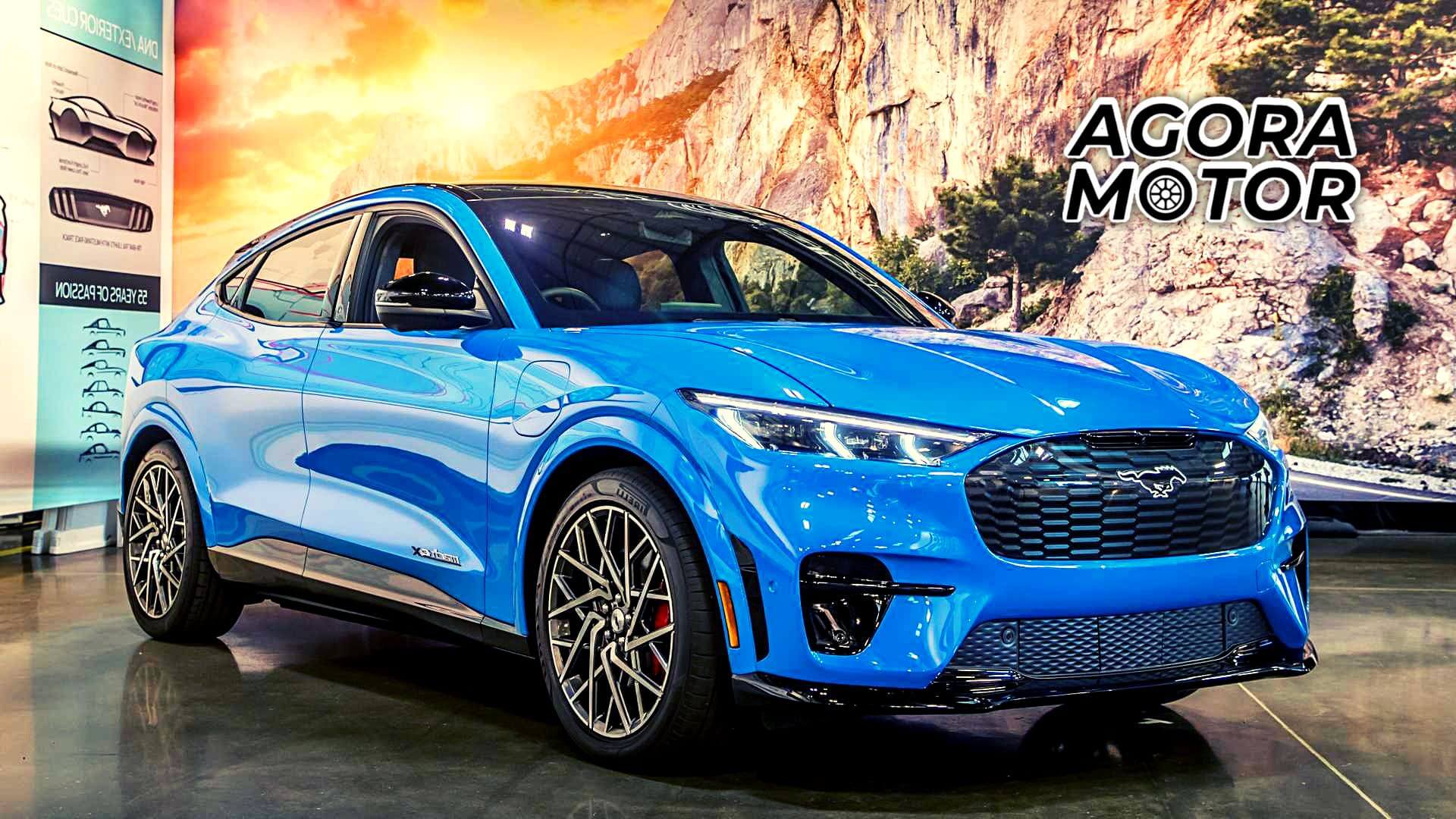 Foto frontal de um Mustang Mach-E