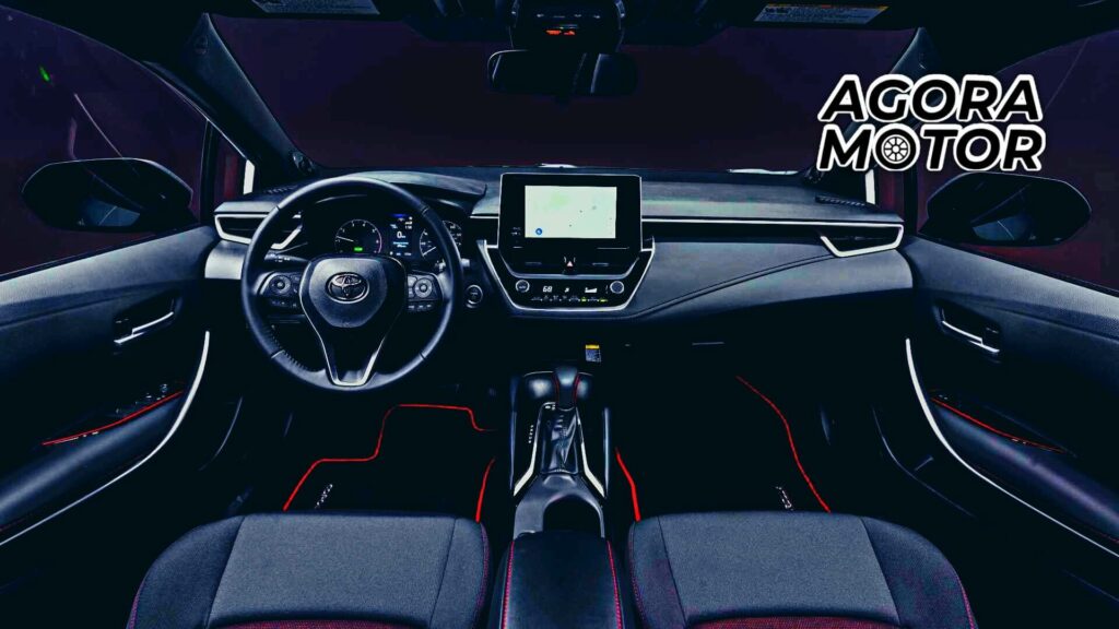 Foto do interior do Toyota Corolla Hybrid SE 2023