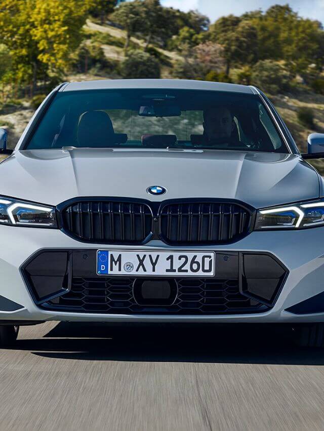 Dianteira da nova BMW 320i 2023.