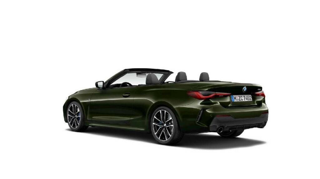 BMW 420i Cabrio 2023 verde.