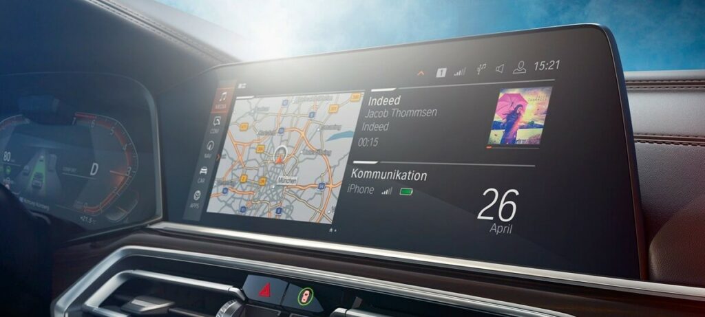 Painel multimidia da BMW X5 2023.