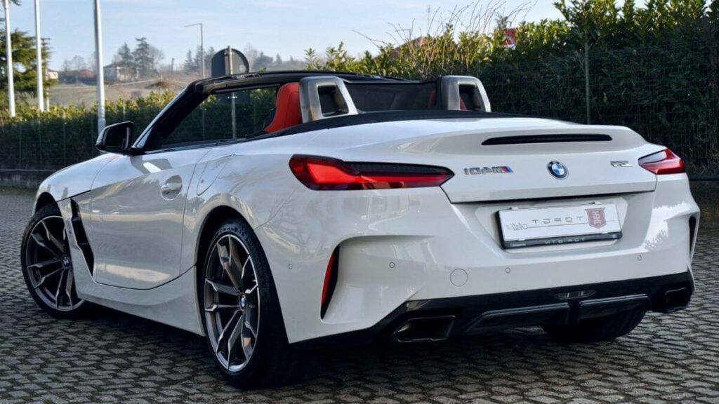 Traseira da BMW Z4.