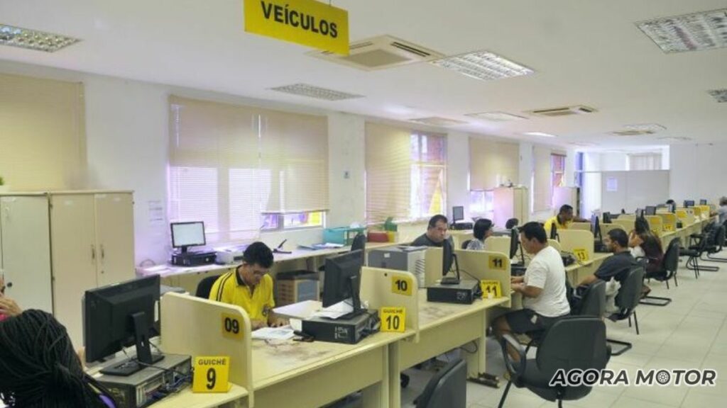 Atendimento do Detran DF.