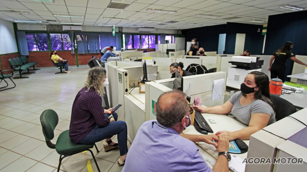 Atendimento do Detran MS.