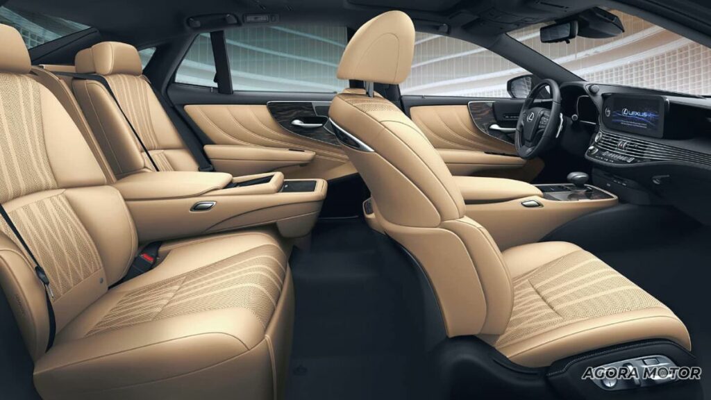Interior do Lexus LS 2023.