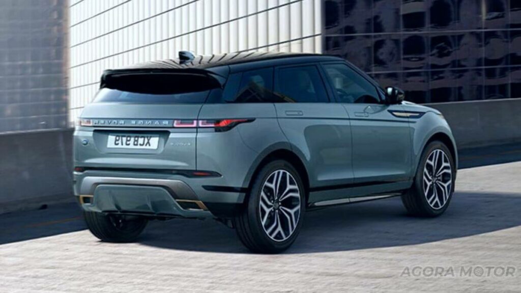 Traseira da Evoque.