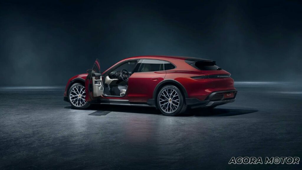 Porsche Taycan na versão Sport Turismo.