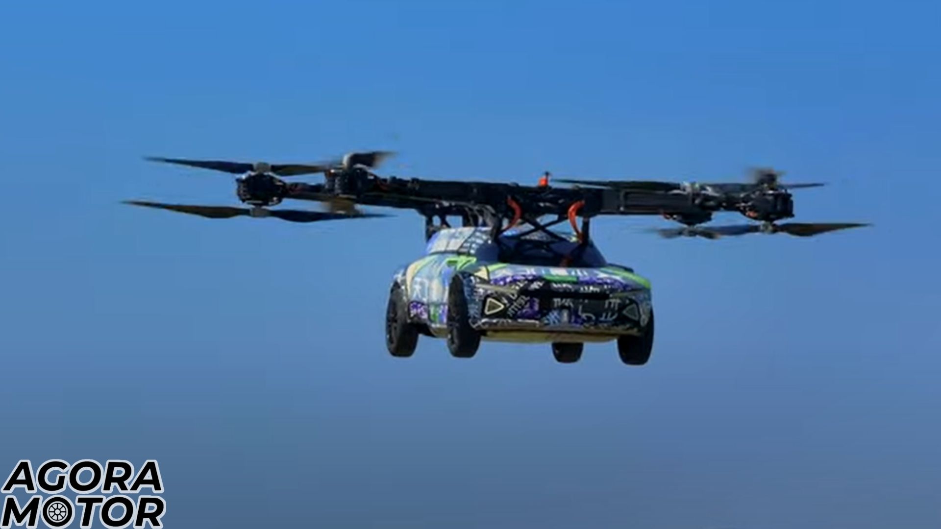 Foto de um caro voador