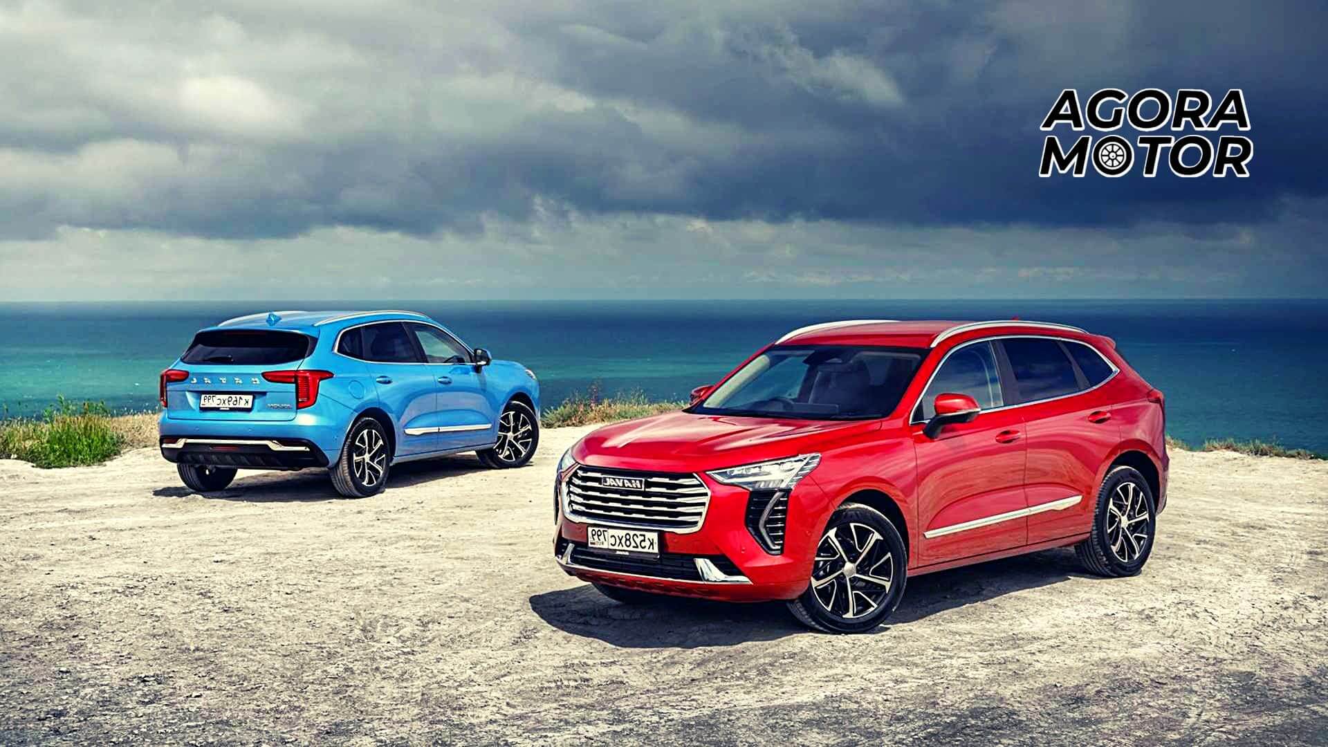 Foto de dois Jolion 2023, um vermelho na direita e um azul na esquerda