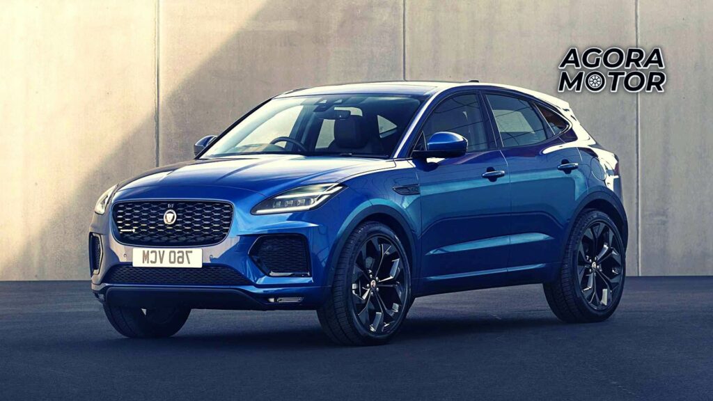 Foto lateral frontal de um Jaguar E-Pace 2023