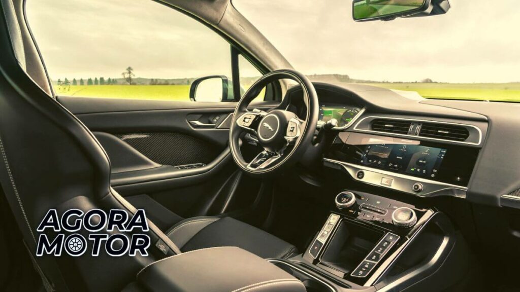 Foto do interior do novo Jaguar I-Pace 2023 luxuoso