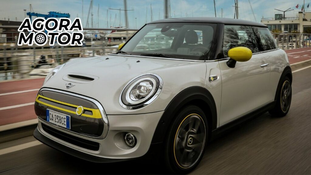 Foto de um Mini Cooper branco Carros