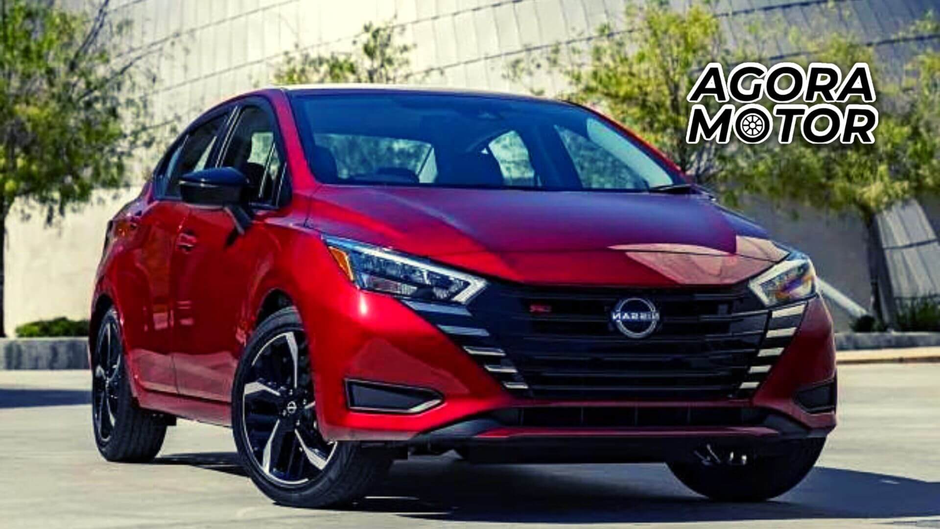 Foto frontal de um Nissan Versa vermelho