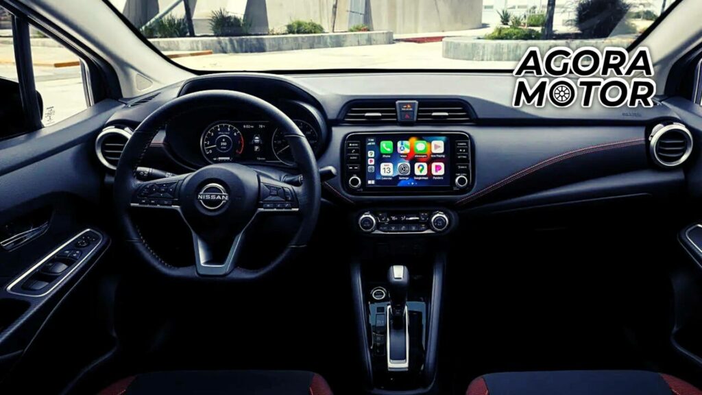 Foto do interior do novo Nissan Versa
