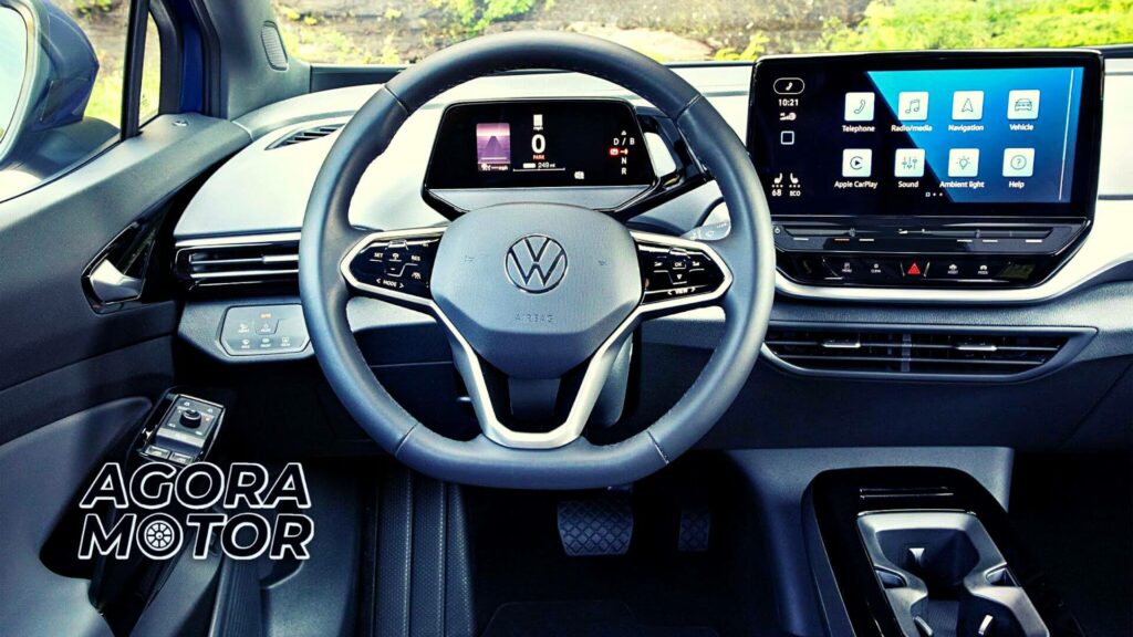 O interior do carro é bem completo
