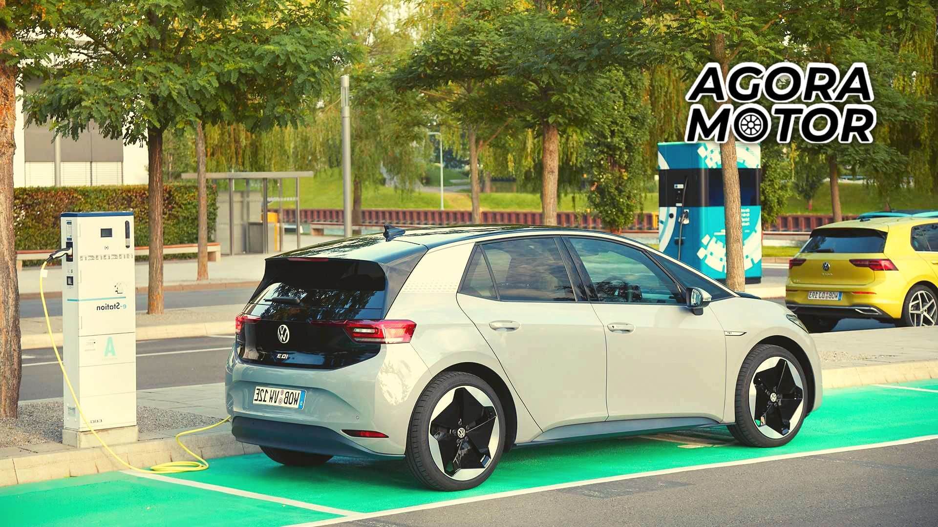 Foto deu m VW ID.3 2023 carregando