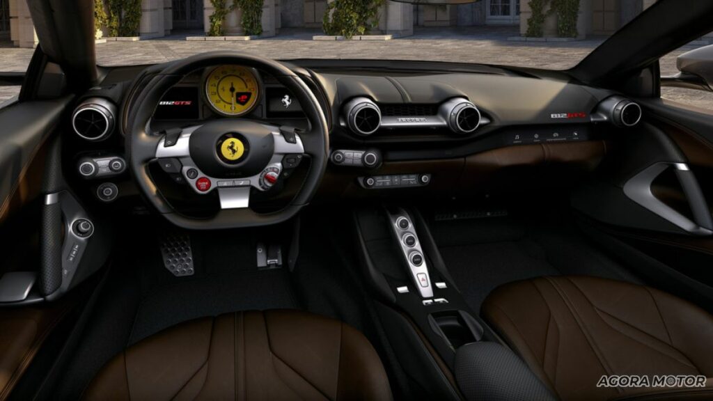 Painel da Ferrari 812 GTS 2023.