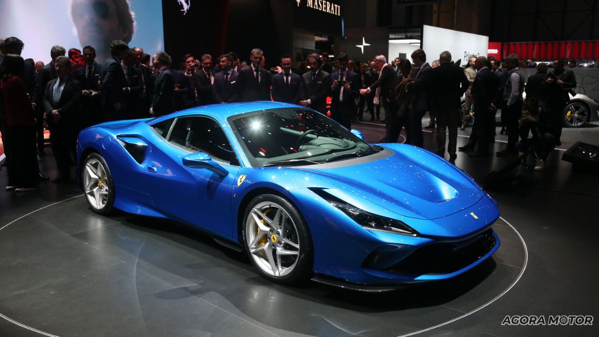 Ferrari F8 no dia da sua apresentação.