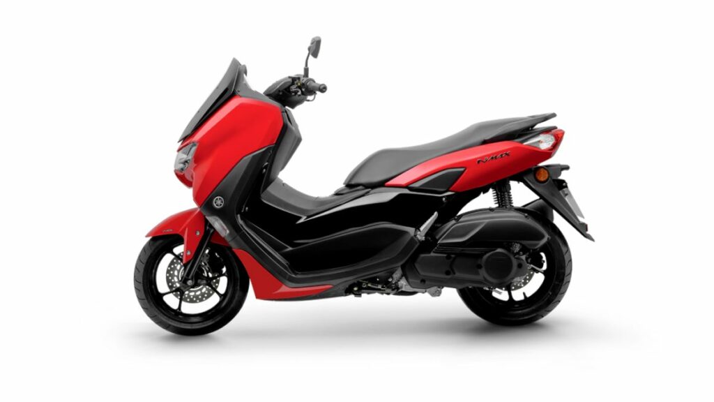 NMAX 2023 vermelha.