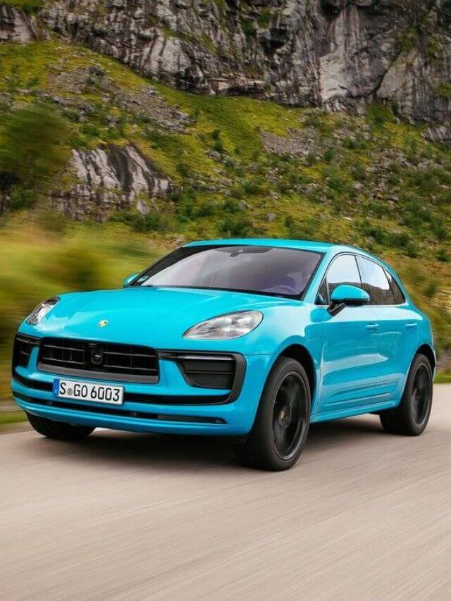 Porsche Macan azul, na estrada.
