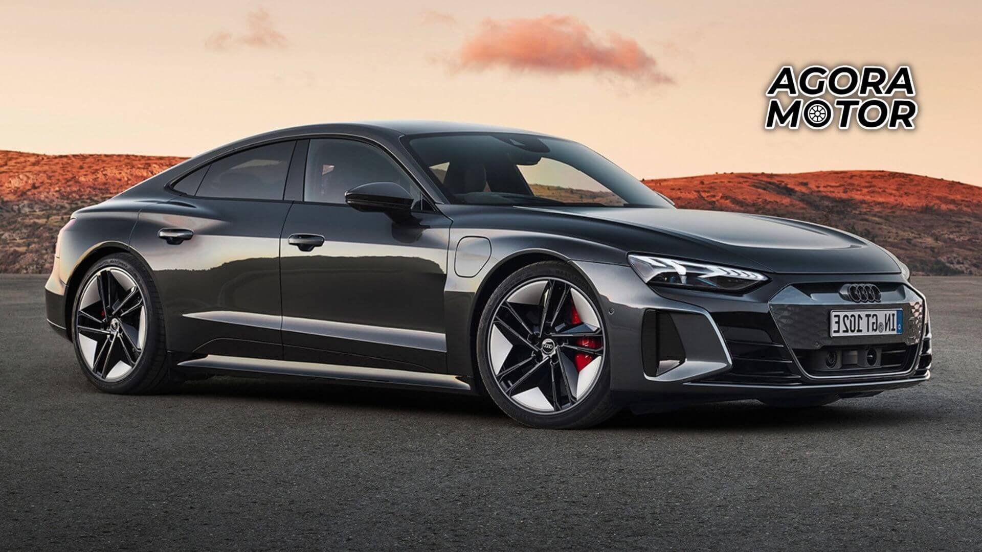 Foto de um Audi e-tron GT RS 2023 um dos modelos eletrificados da Audi