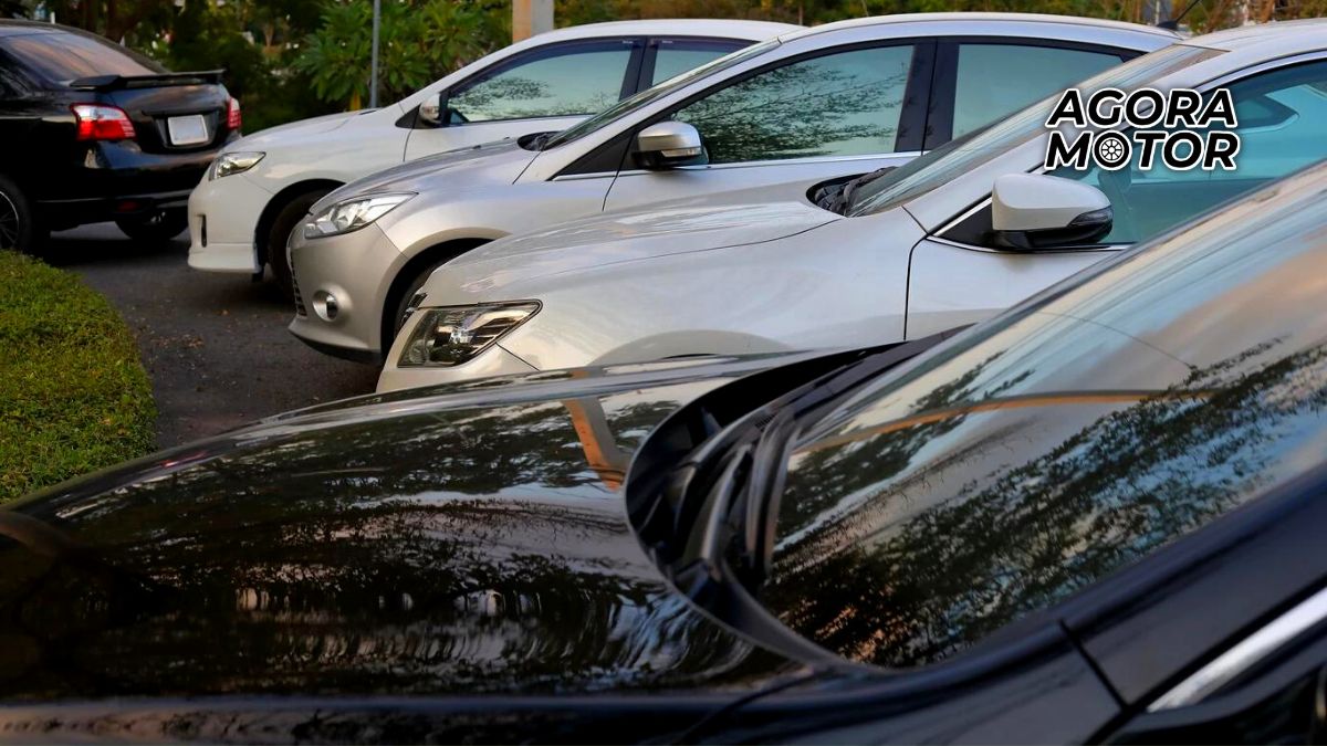 foto de vários carros enfileirados, Carro de repasse