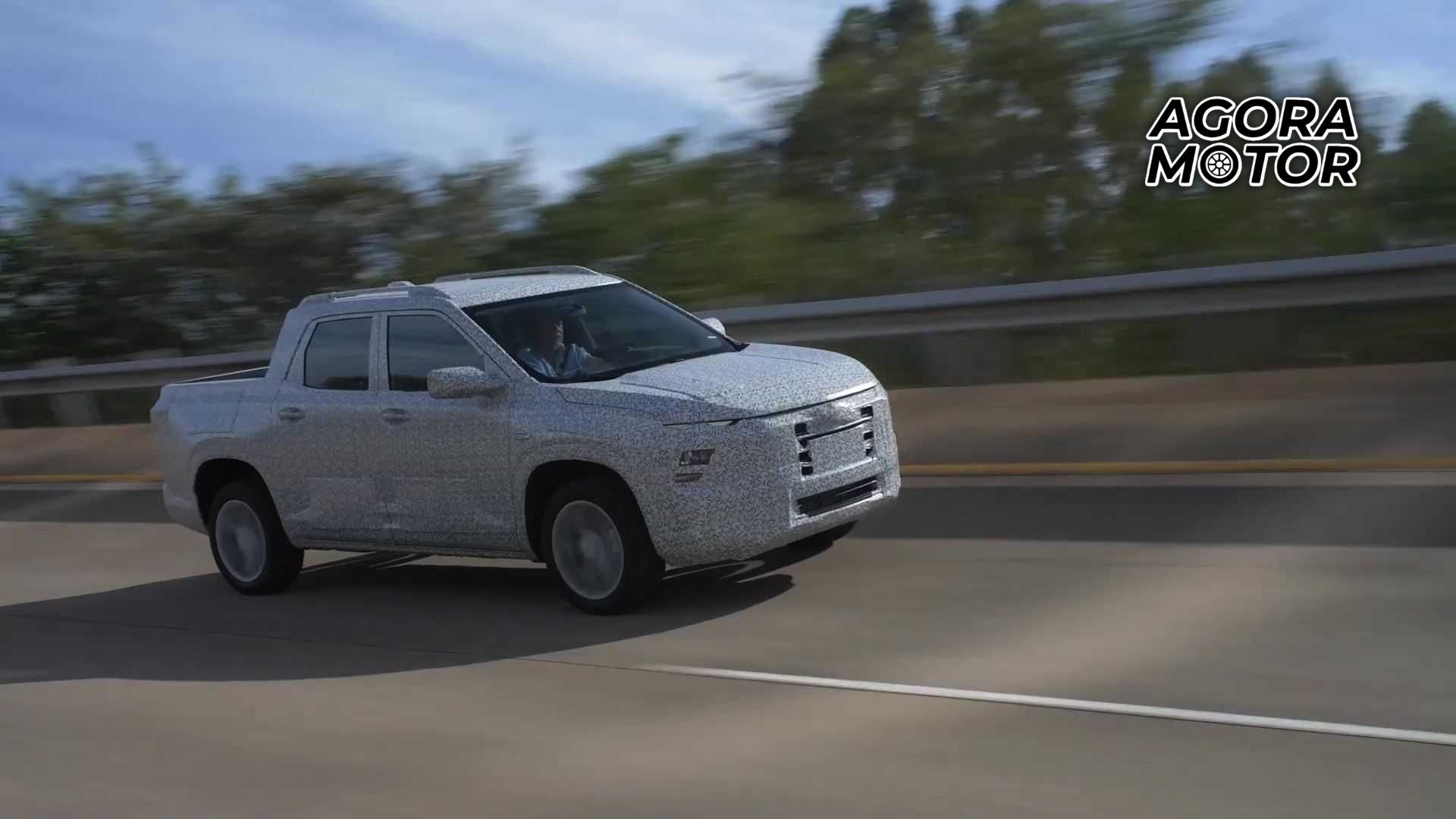 Foto lateral de uma Montana 2023 em alta velocidade