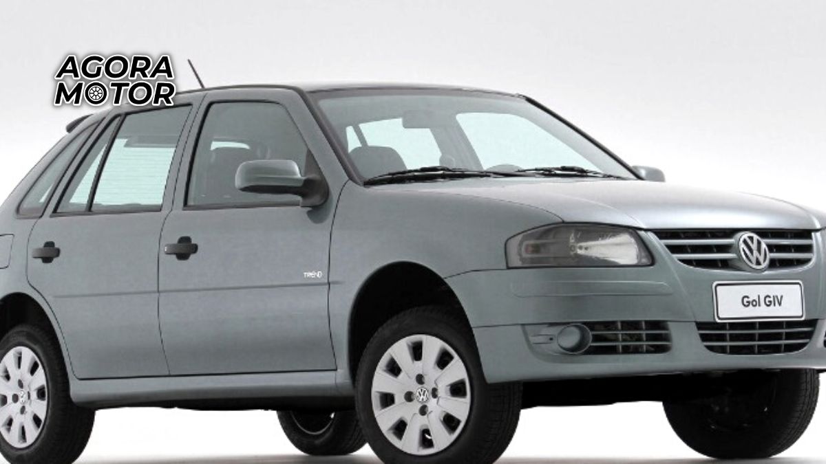 Foto lateral de um Volkswagen Gol 2010 carros usados mais vendidos no Brasil