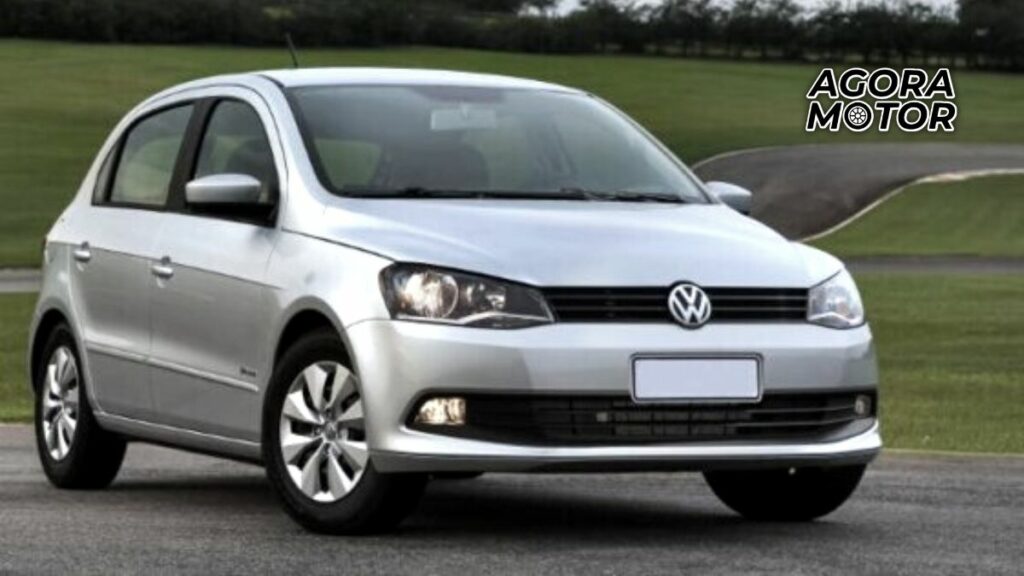 Foto frontal de um Volkswagen Gol 2012