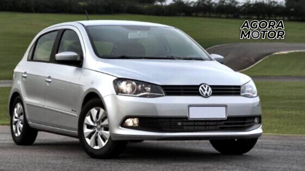 Foto frontal de um Volkswagen Gol 2012