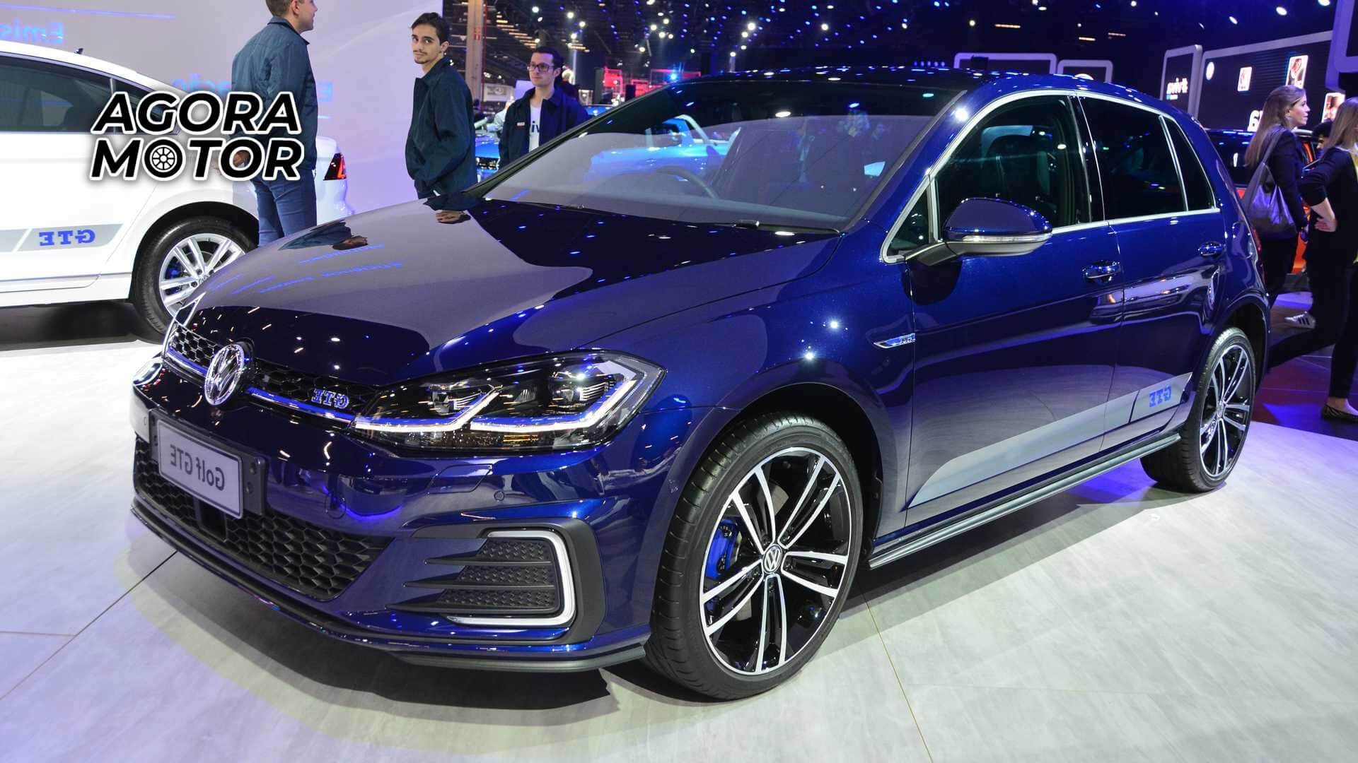 Foto de um VW Golf elétrico