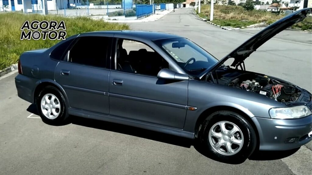 Foto de um Vectra 2.2 2002