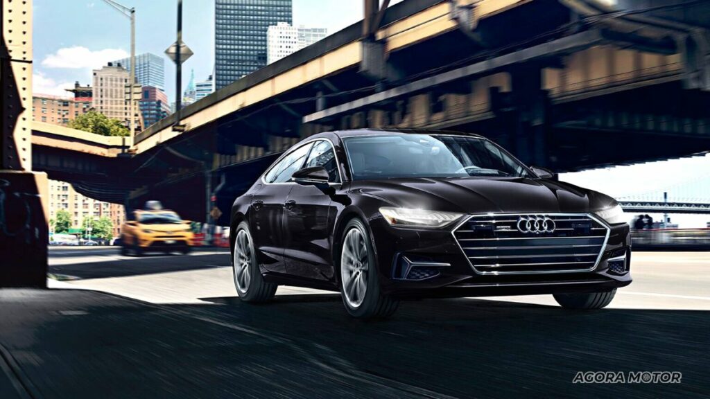 Audi A7 2023 na rua,