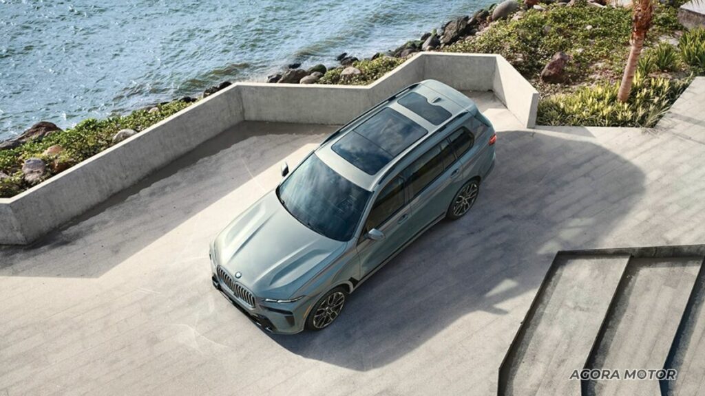 visão aérea da BMW X7 2023.