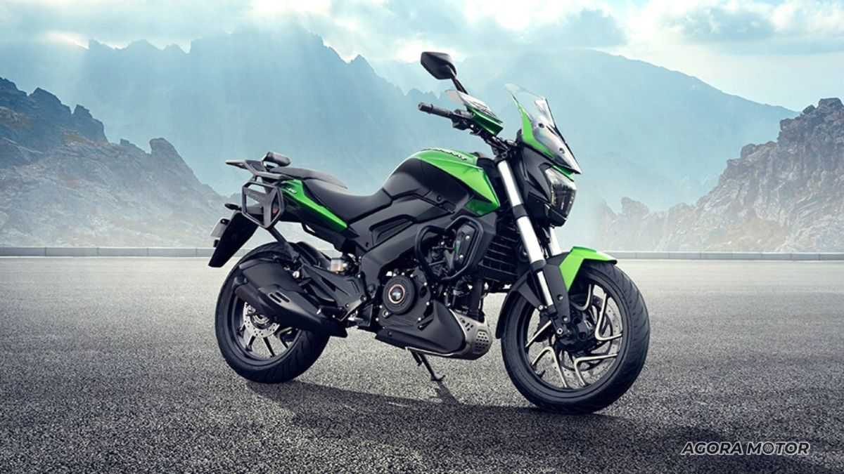 Lateral da Dominar 400 2023.