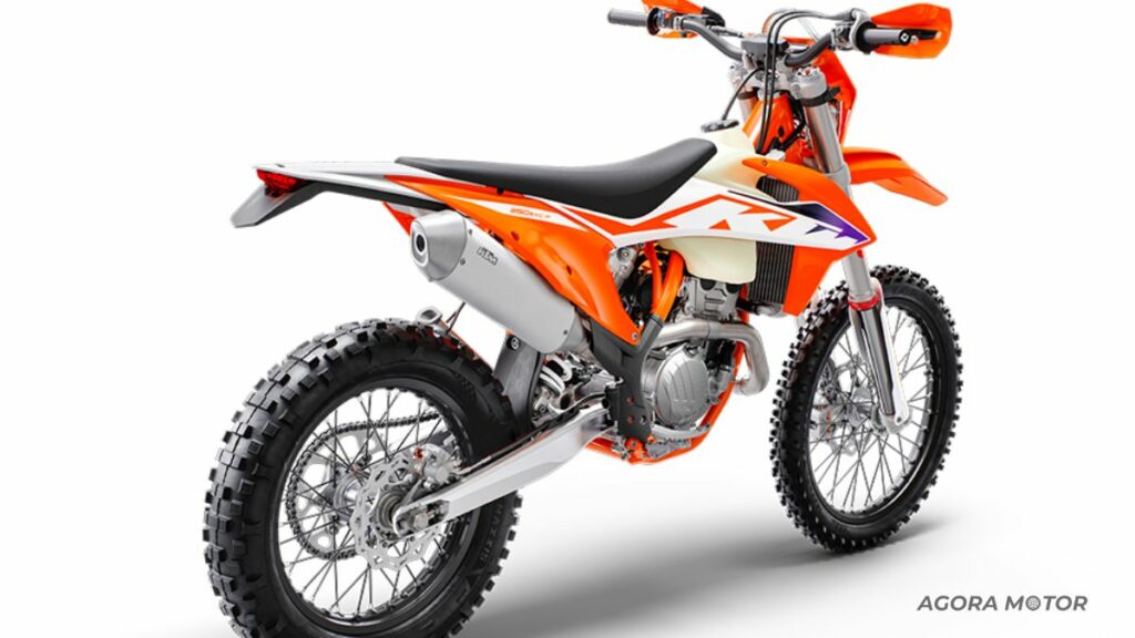 Traseira da EXC-F 250.