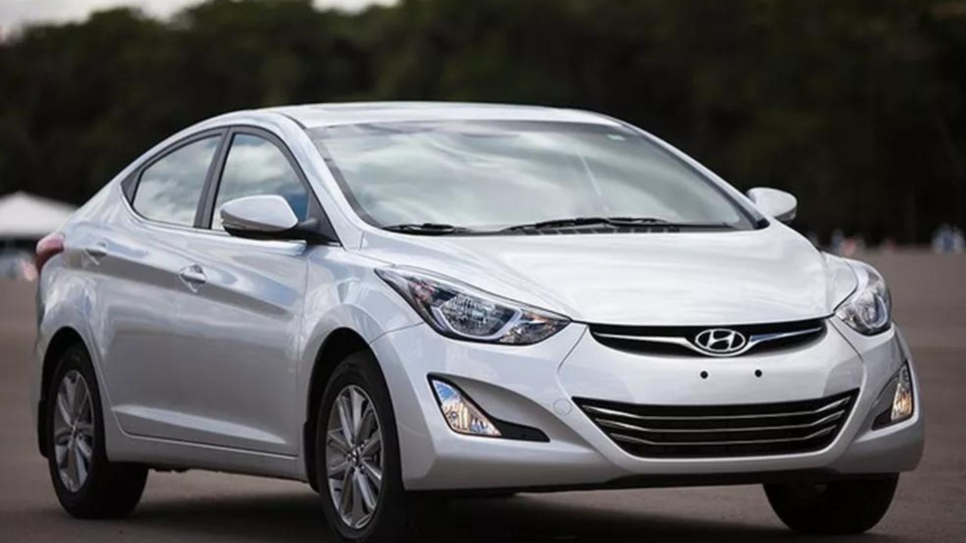 Elantra saiu de linha?