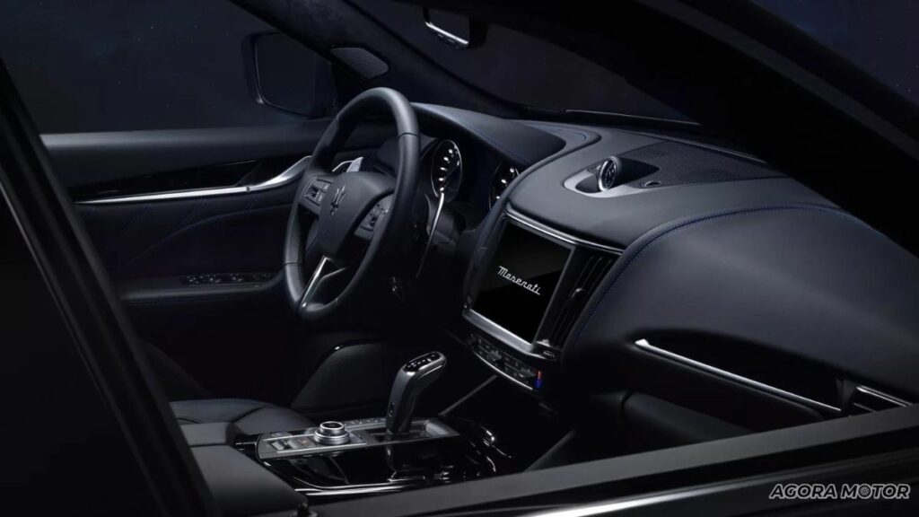 Parte interna do Maserati Levante.