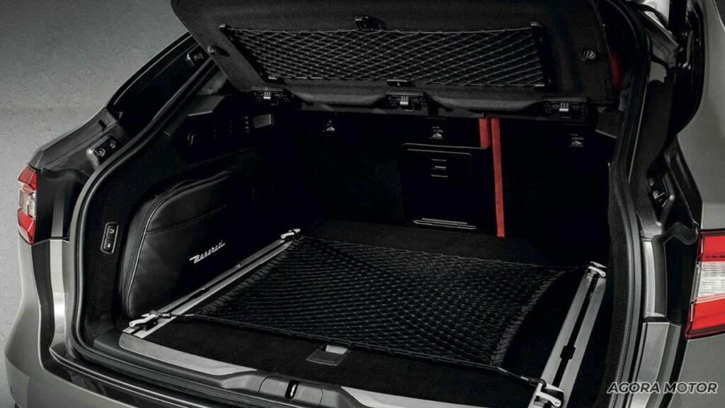 Porta-malas do Maserati Levante.