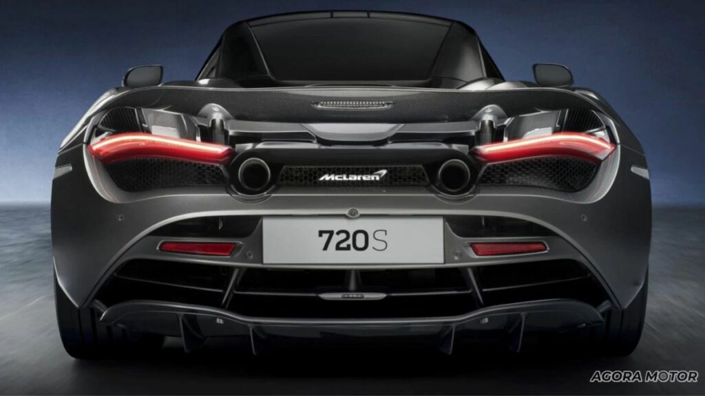 Traseira da McLaren 720S.