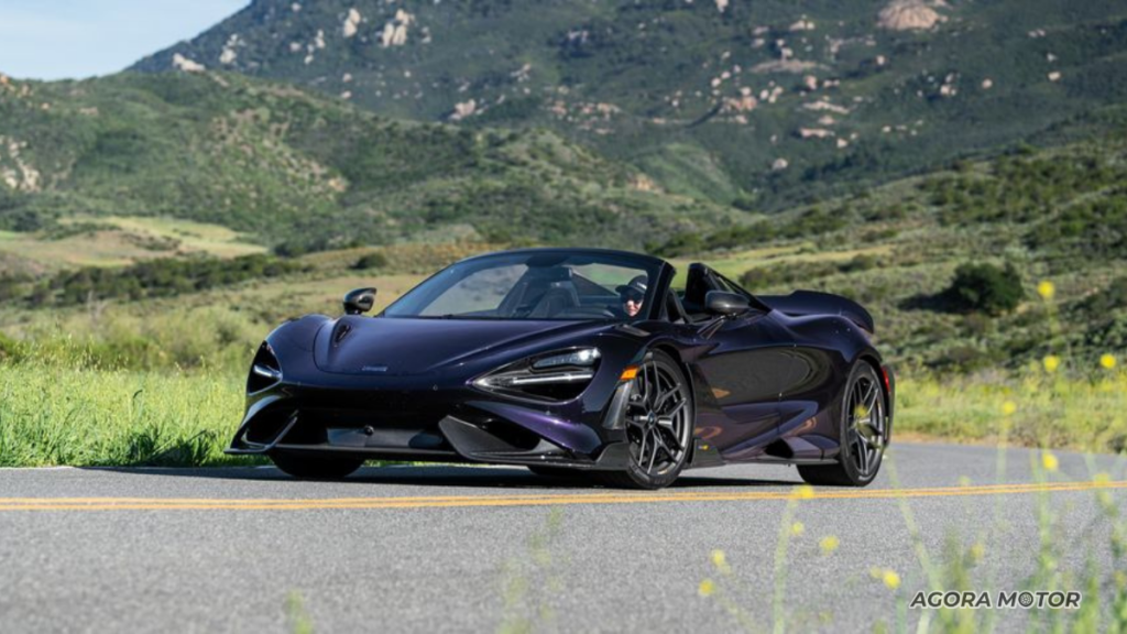 765LT 2023 na cor roxa.