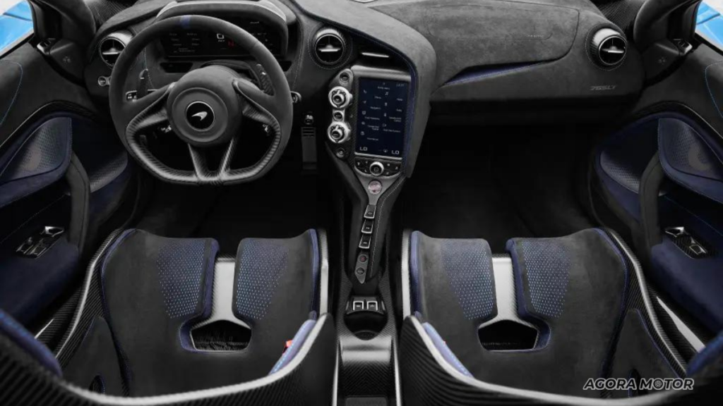 765LT 2023 interior.