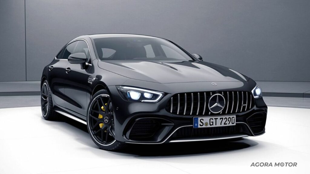 Dianteira da Mercedes AMG GT 2023.
