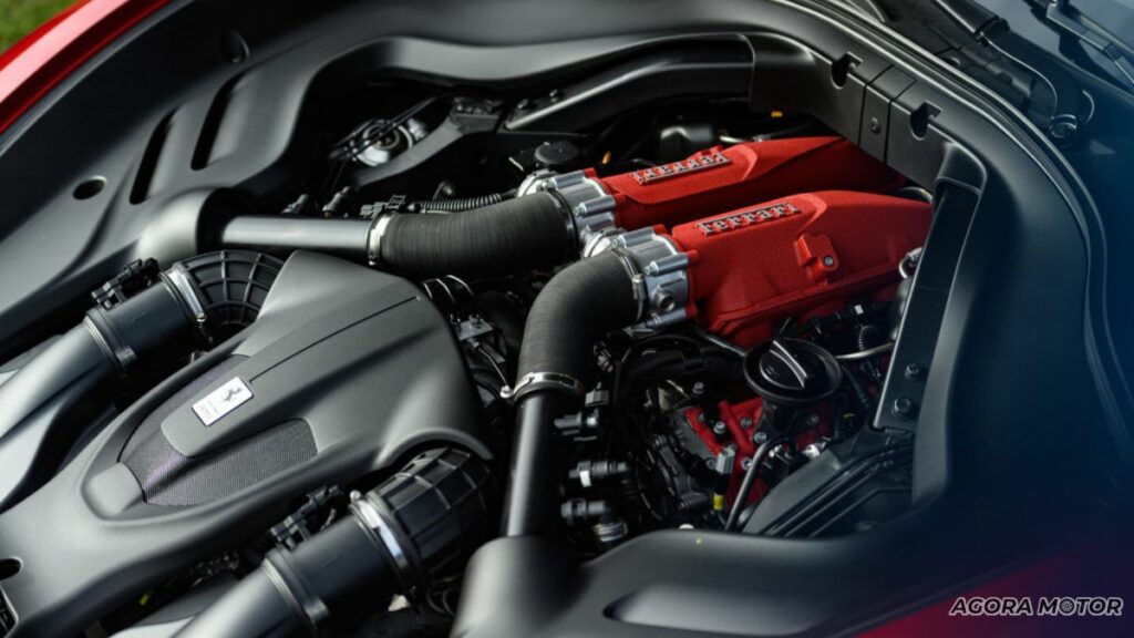 Motor da Ferrari Roma 2023.