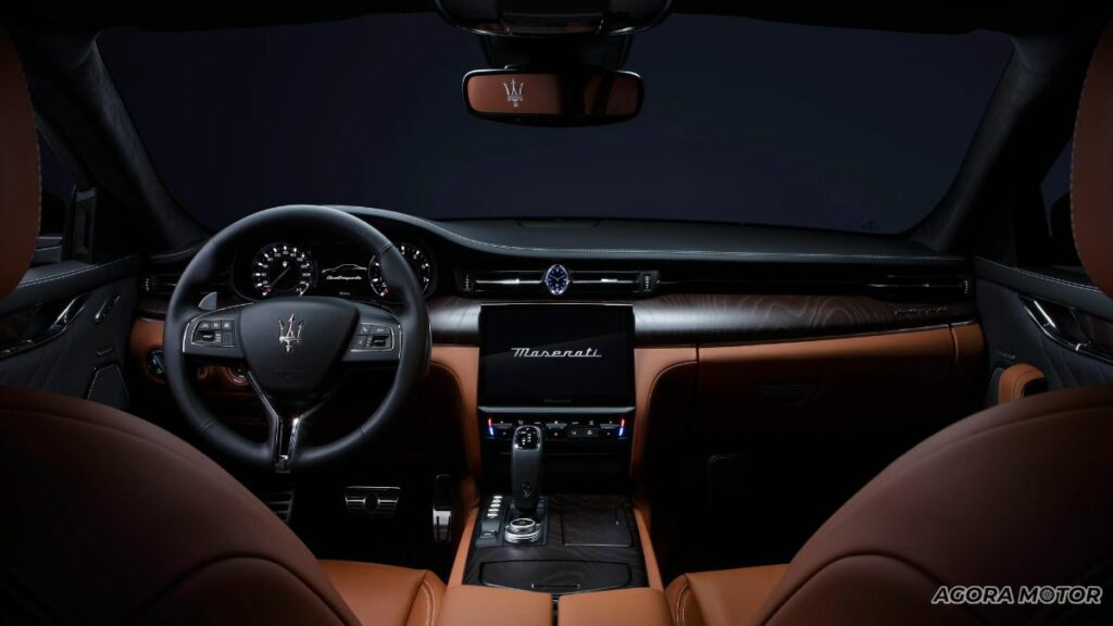 Painel do Quattroporte 2023.